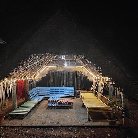 Auberge de jeunesse Travellers Tribe By Livelehood Habitat à Auroville Extérieur photo
