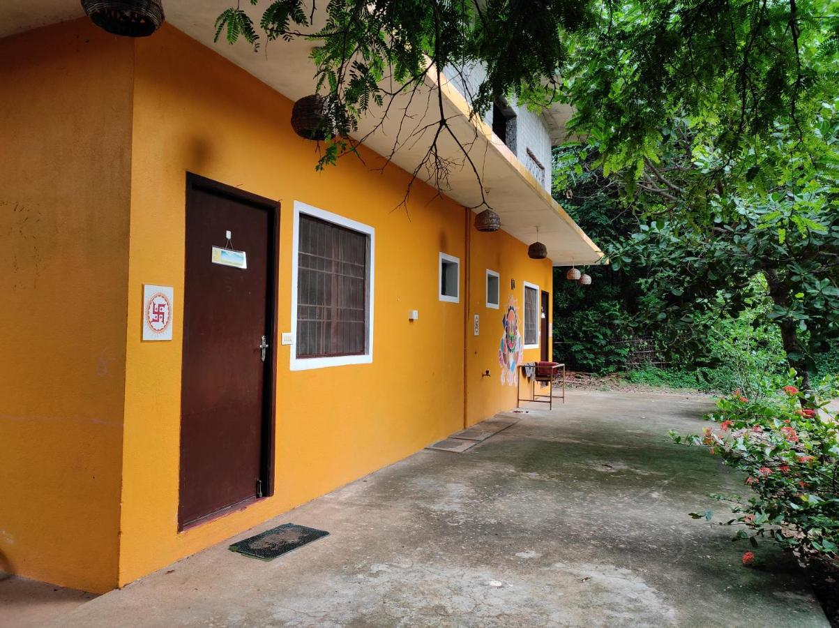 Auberge de jeunesse Travellers Tribe By Livelehood Habitat à Auroville Extérieur photo