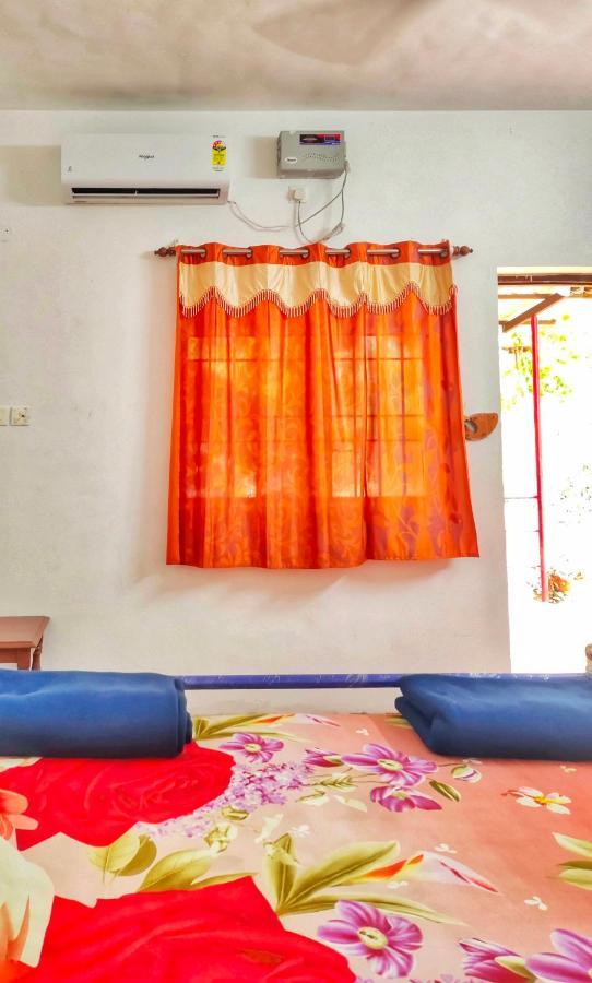 Auberge de jeunesse Travellers Tribe By Livelehood Habitat à Auroville Extérieur photo