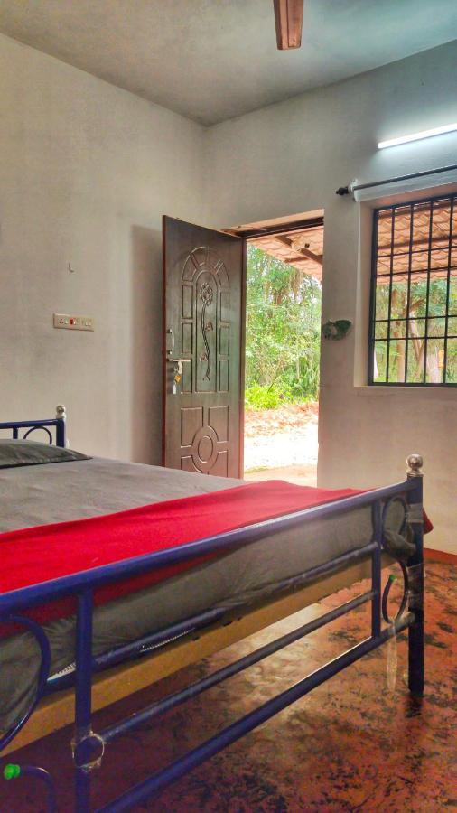 Auberge de jeunesse Travellers Tribe By Livelehood Habitat à Auroville Extérieur photo