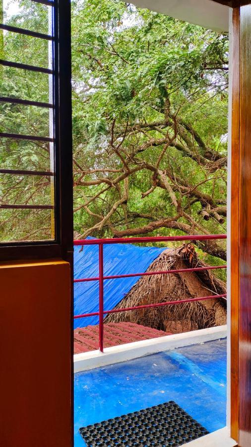 Auberge de jeunesse Travellers Tribe By Livelehood Habitat à Auroville Extérieur photo