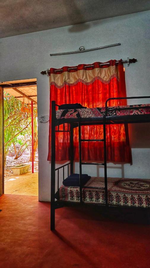 Auberge de jeunesse Travellers Tribe By Livelehood Habitat à Auroville Extérieur photo